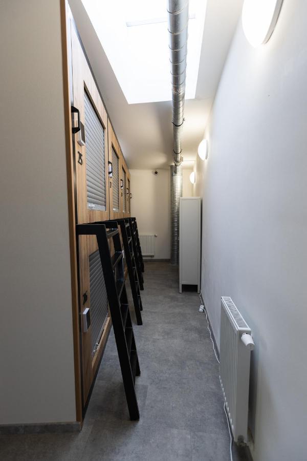 Capsule Hostel Andel Centre Spirit Prague Extérieur photo